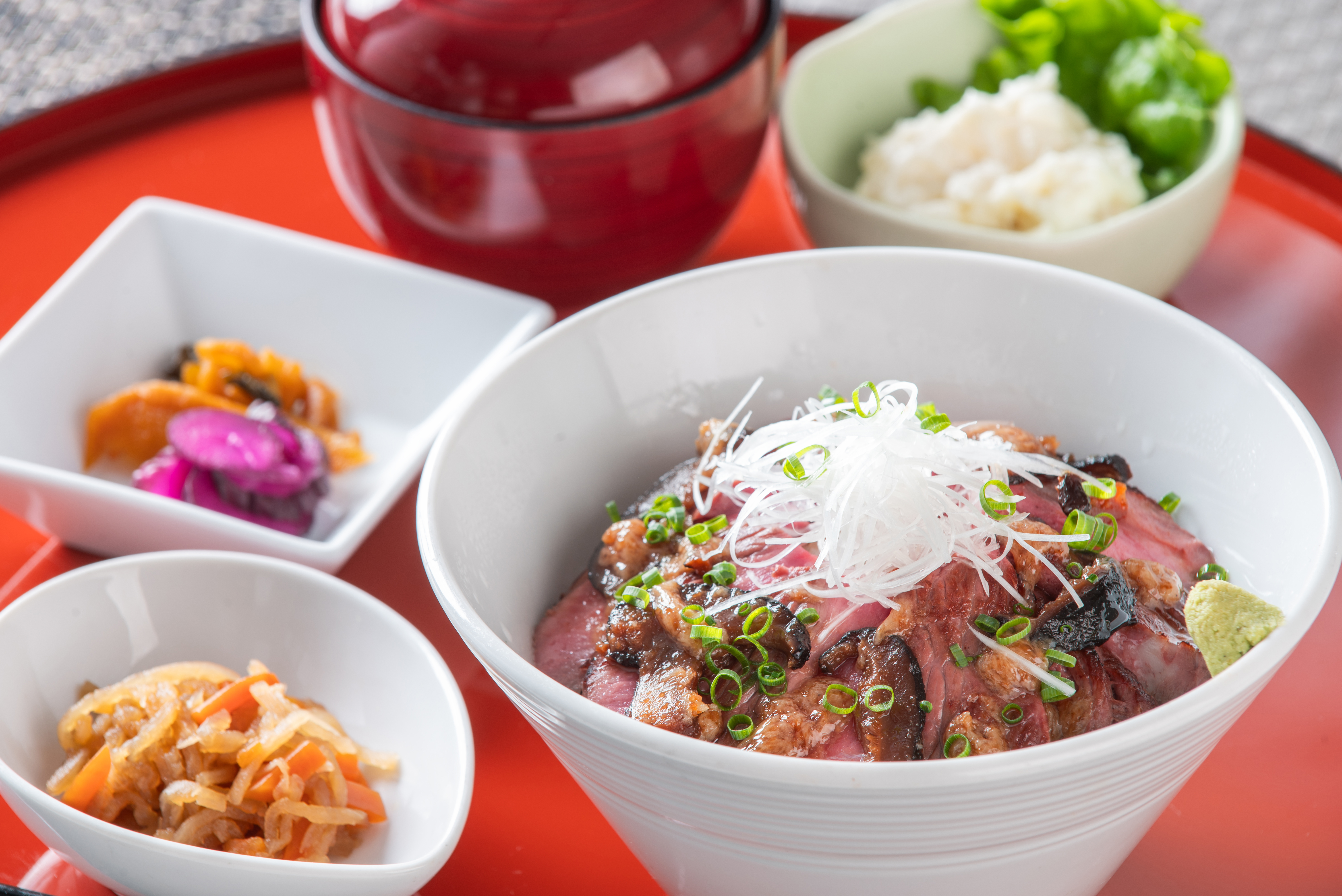 柔らかステーキ丼