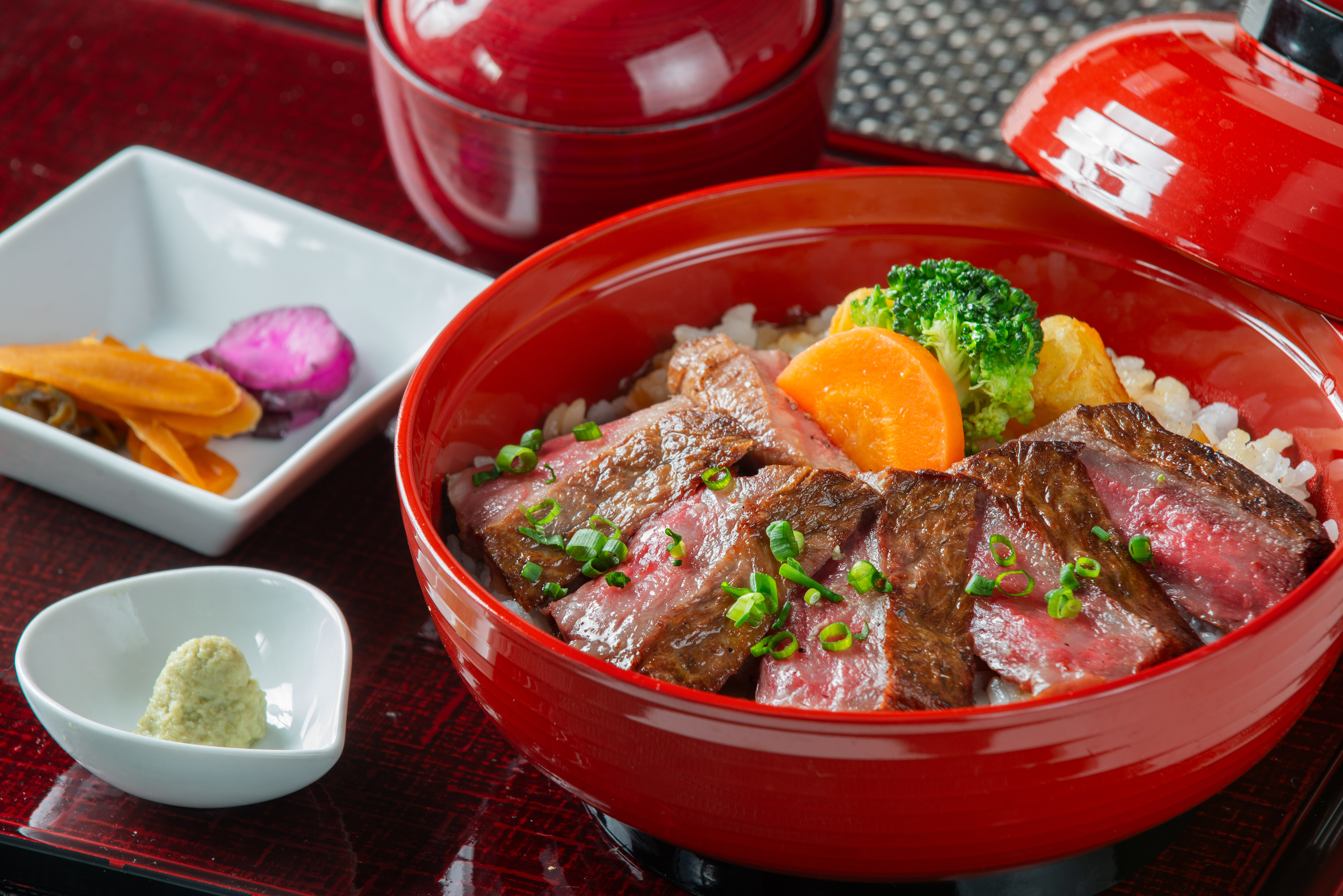 信州プレミアムステーキ丼